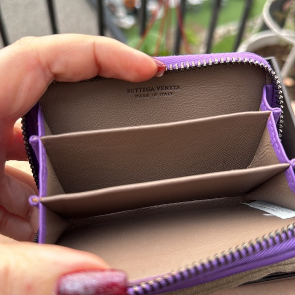 Bottega Veneta Lilac purple snakeskin compact wallet - Picture 3 of 6